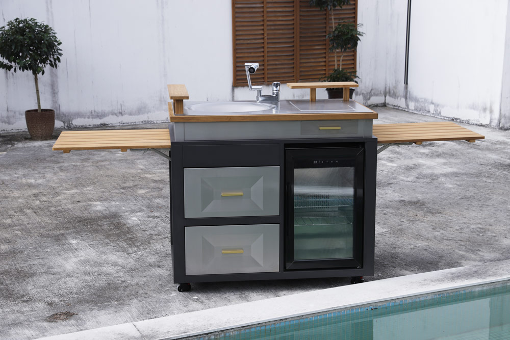 How Weather Resistant Should Outdoor Kitchens Be?